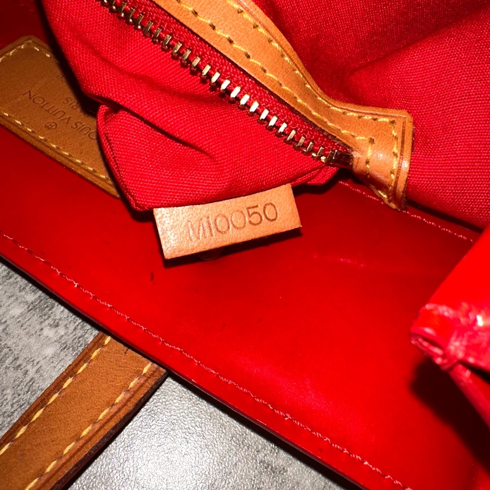 Louis Vuitton Reade PM Red Vernis monogram vintage bag - Picture 15 of 15